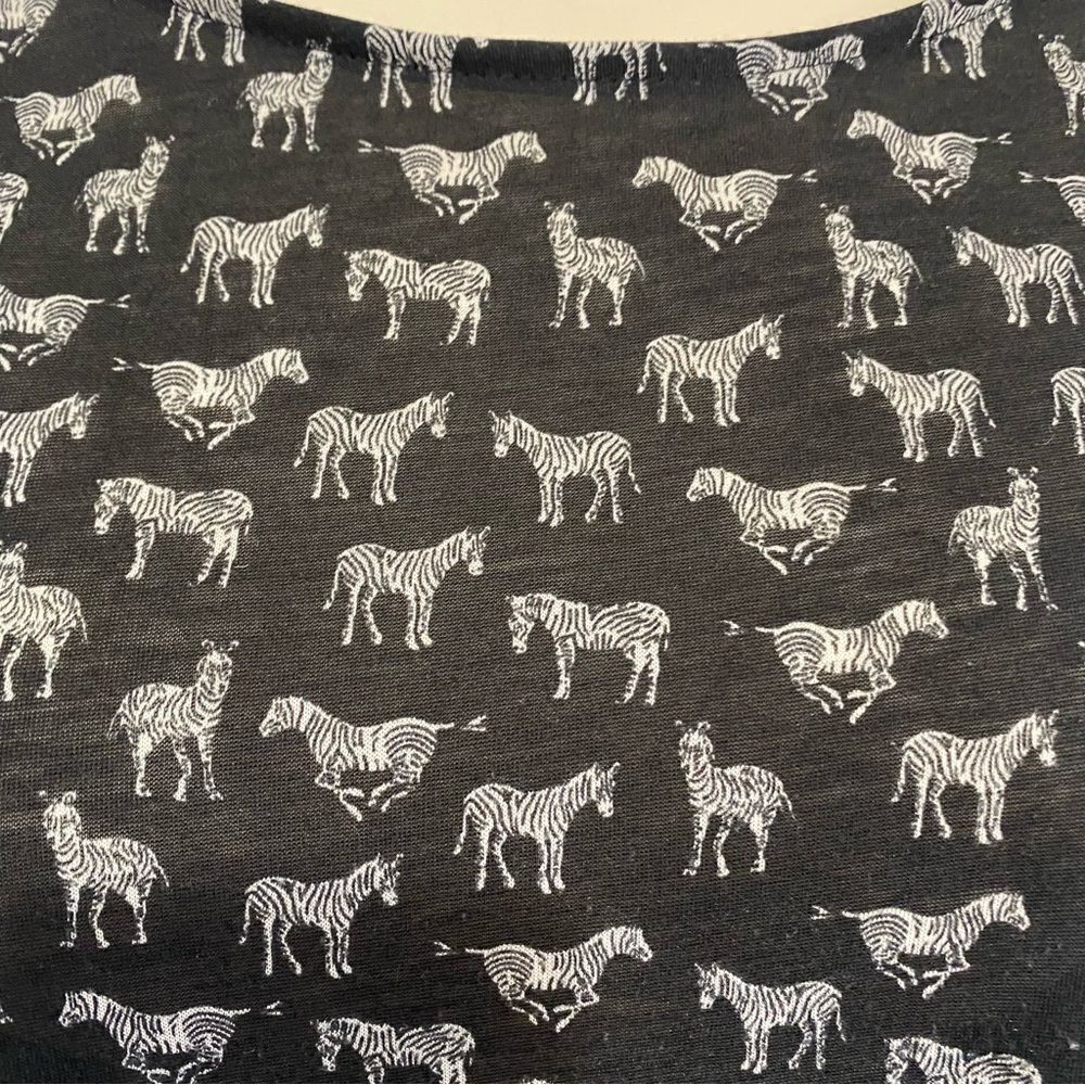 H&M Black Zebra Short Sleeve Top - Picture 5 of 10